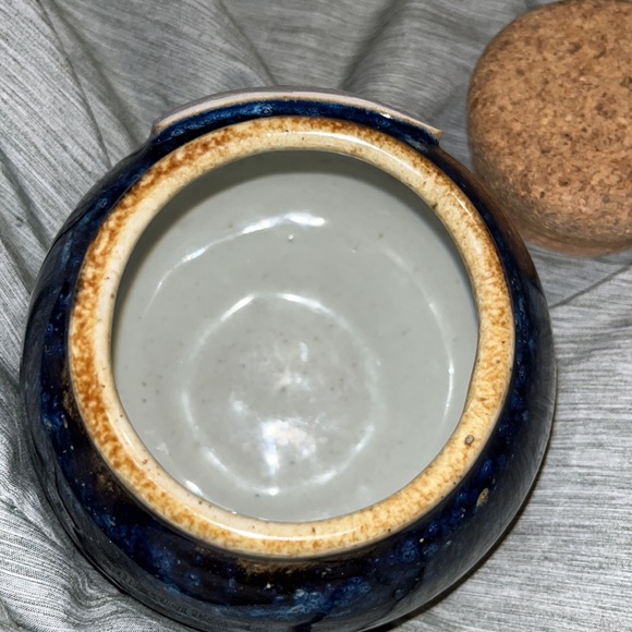 Blue canister with cork lid - Picture 4 of 9